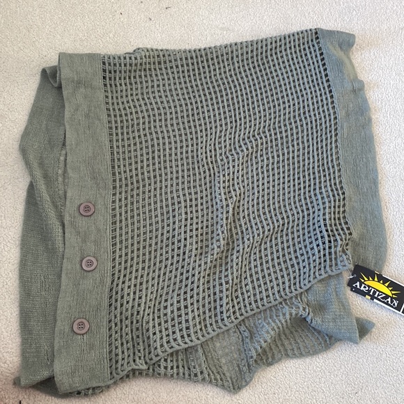 Artizan multifunctional shawl made with beautiful and soft wool - Picture 2 of 5